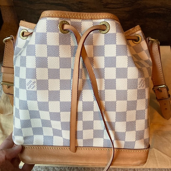 💯% Authentic Louis Vuitton Damien BB bucket - Picture 3 of 11